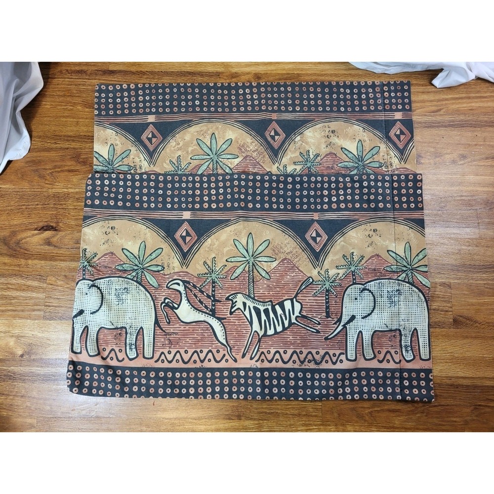 Vintage Dan River Set Of 2 African Elephant Pillowcases